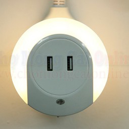 Bộ 2 ổ cắm USB thông minh tích hợp đèn chiếu sáng CH001
