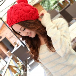 Mũ len nữ beret cá tính