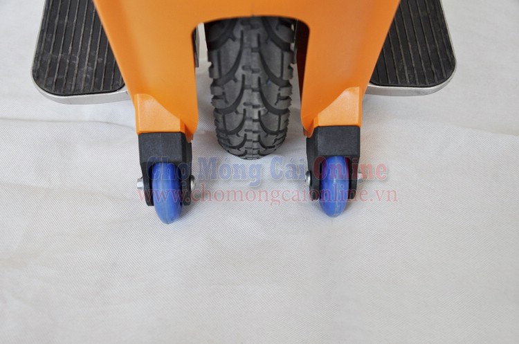xe-dien-mot-banh-cao-cap-nhap-khau-4