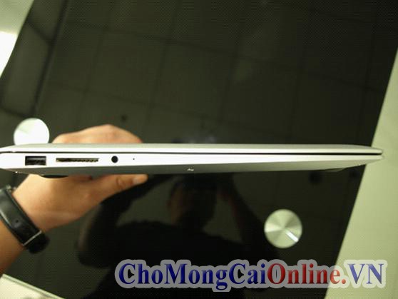 may-tinh-macbook-air 4